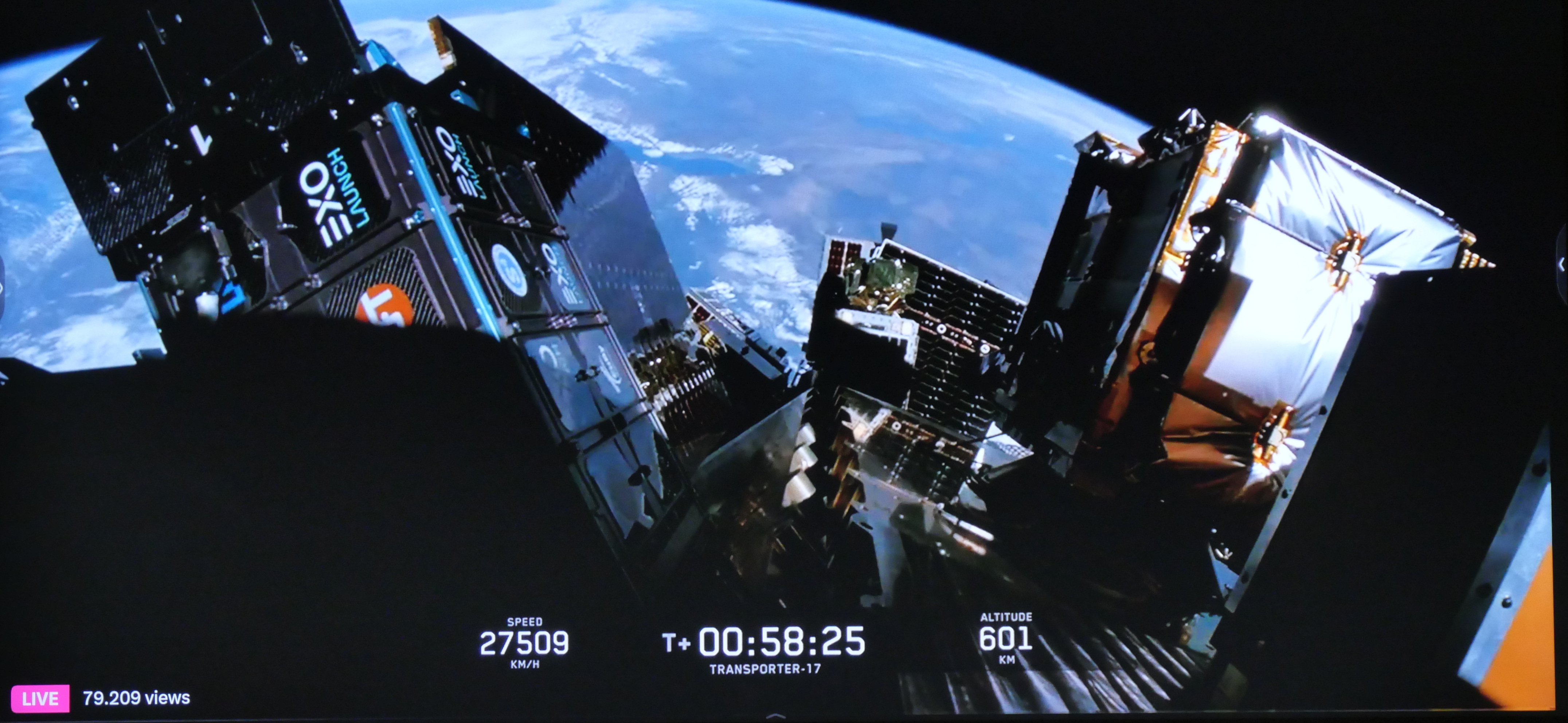 Erfolgreiche Abtrennung der Satelliten ins Orbit